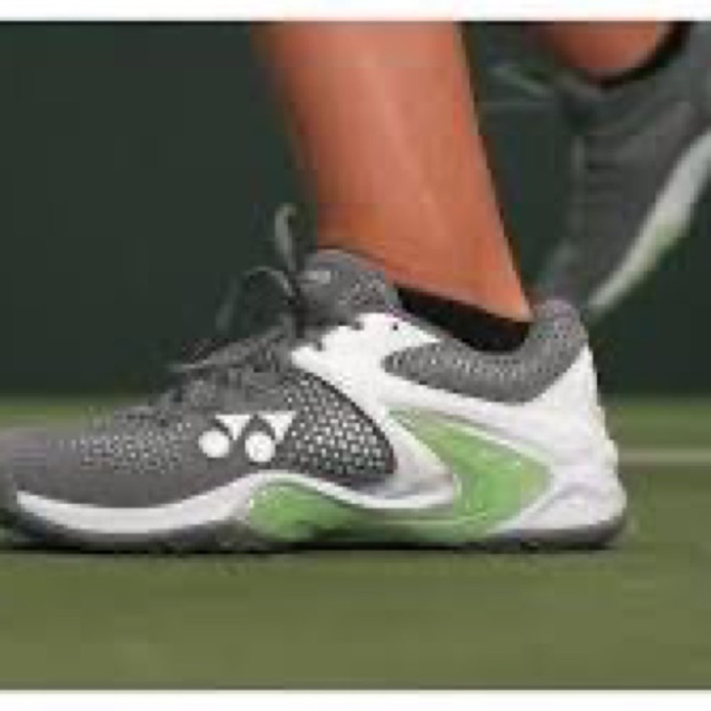 Yonex Power Cushion Eclipsion 2 Tennis Shoes Gray Upper w/Green; Size M6.5, W8